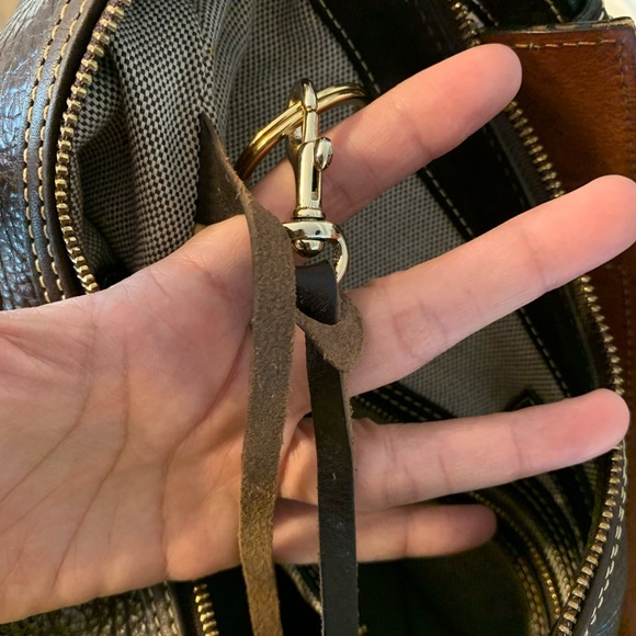 Dooney and Bourke genuine leather - Picture 9 of 11